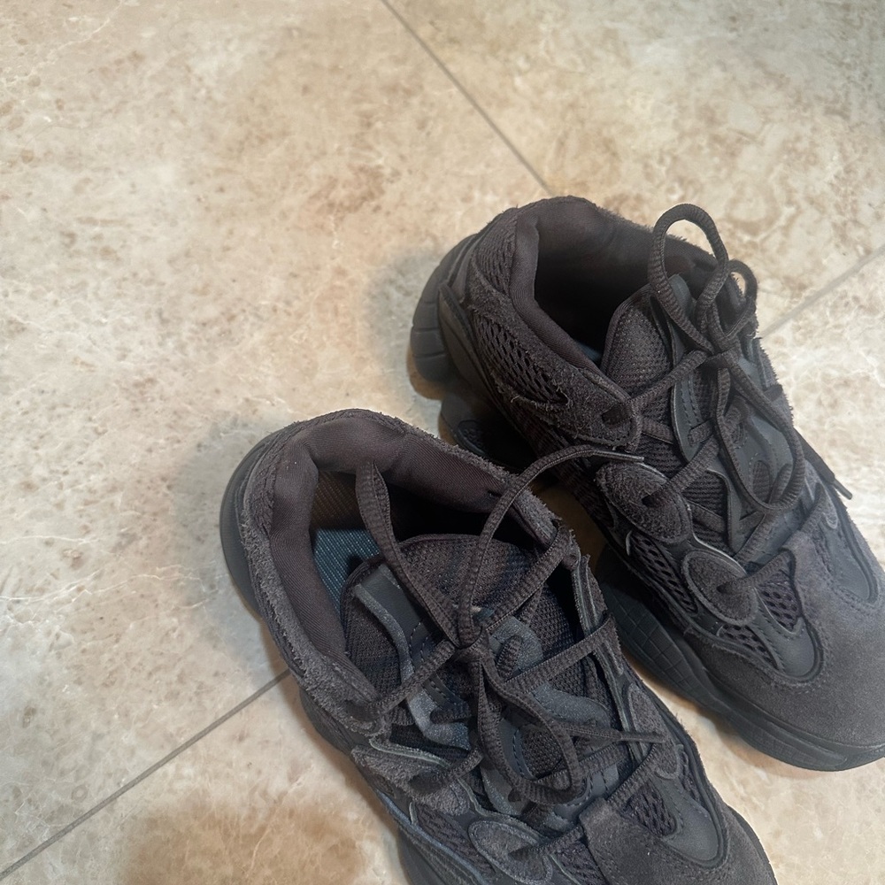 Yeezy Boost 500 - Picture 3 of 3